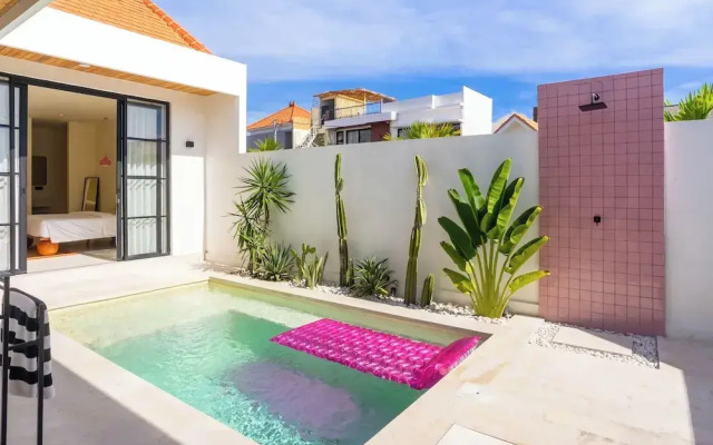 Stylish Private Pool Villa in Pererenan