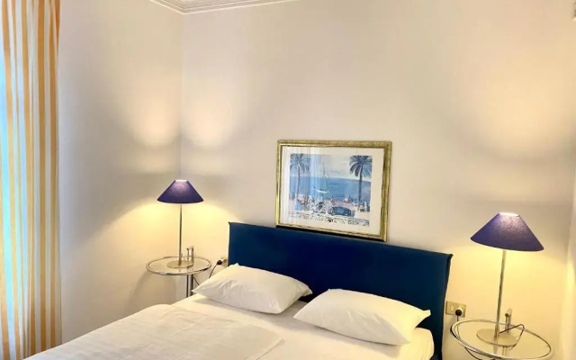 Beautiful apartment with direct access to Lake Lugano