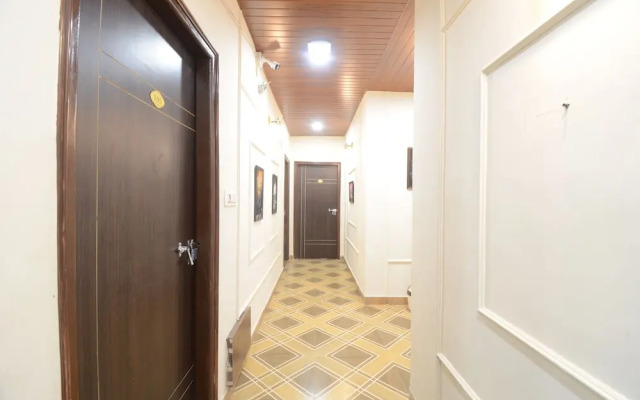 Hotel Shri Dhwaja Inn
