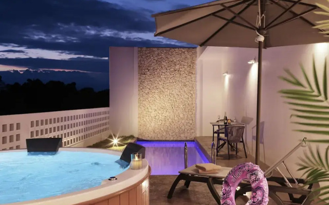 Crystal Villa Bayside