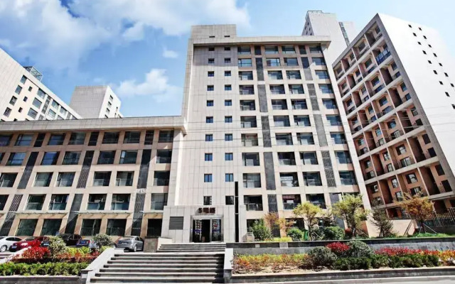 Qingdao Lejiaxuan Boutique Apartment Thumb Plaza Branch