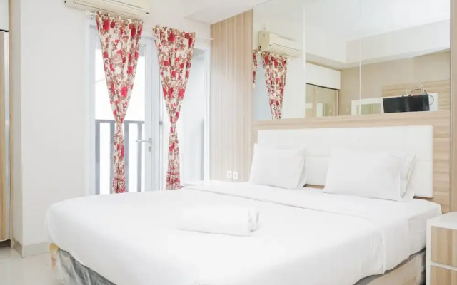 Simply Strategic and Comfy Studio Paramount Skyline Apartment