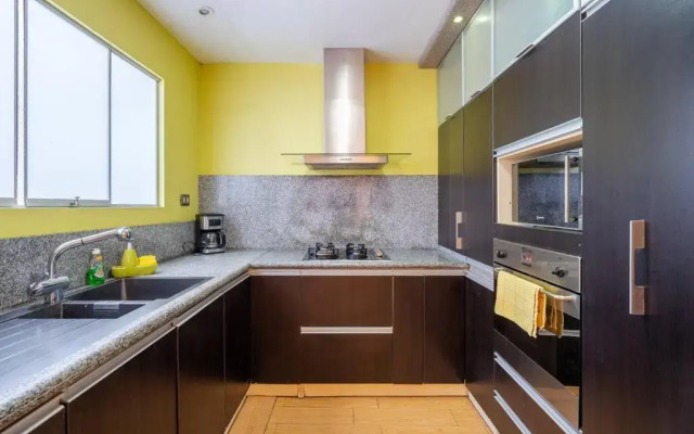 Balconcito Peruano& Ciudad real 302 & 2 bedroom