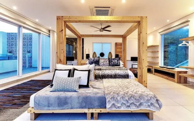 YOLO Spaces – The White House Boutique Villa