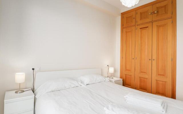 5004-Amazing 2 bedrooms with terrace sea view