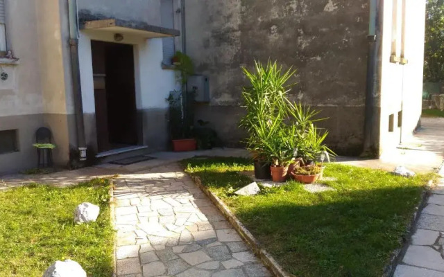 Sweetheart Apartment