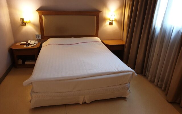 Solium Business Hotel