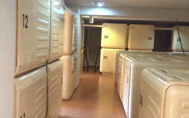 Capsule Hotel Shonan