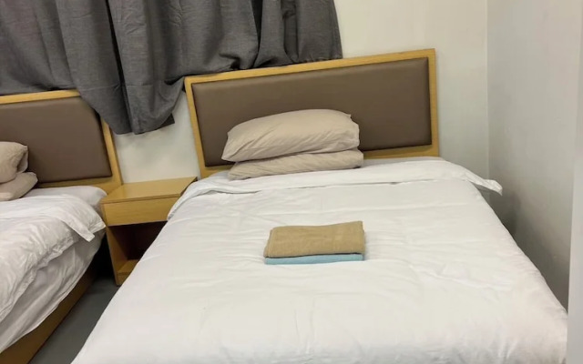 2 Double 3 Single  2 Sofa Beds Studio