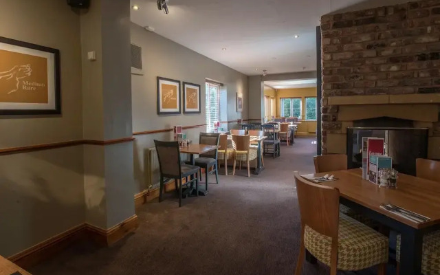Premier Inn Walsall - M6 J10