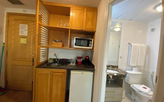 Comfort Flat Pinheiros em Hotel..