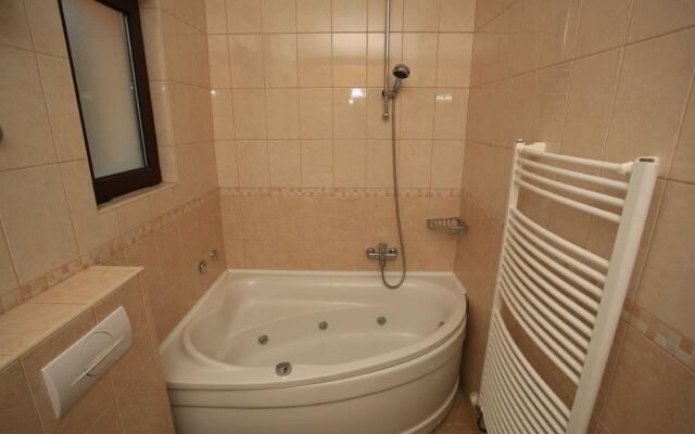 Apartment and Rooms Pansion Duba