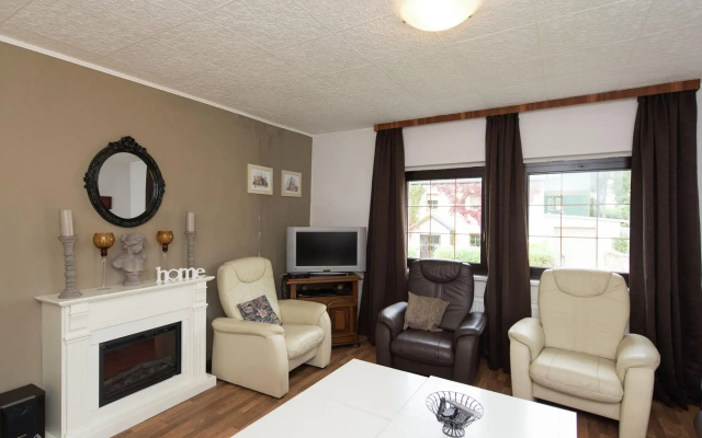 Classy Holiday Home in Deutschneudorf near Glockenwanderweg