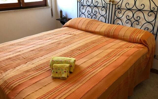 Robertas Villa - Home Holiday