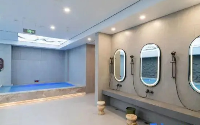 Tianjin Baiyun Mozhu Hotel (Junliangcheng North Station)