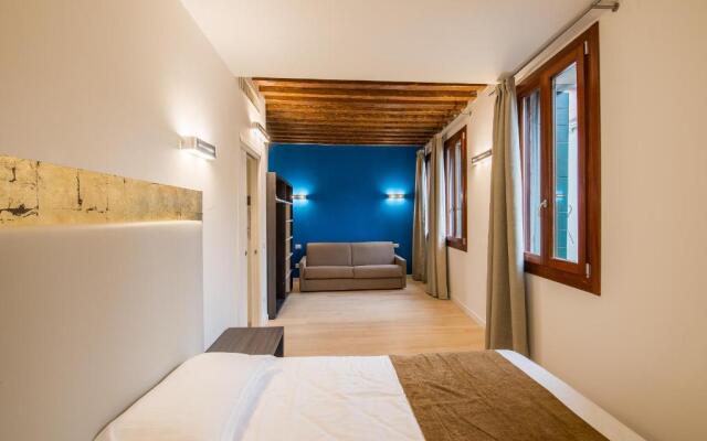 Charming Palace Corte Del Teatro