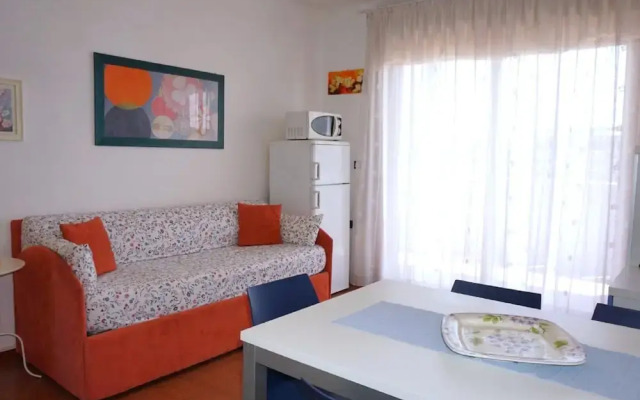 Cosy Apartment in Caorle With Balcony