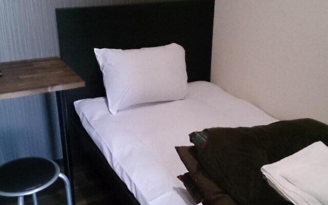 Stay30 - Caters to Men