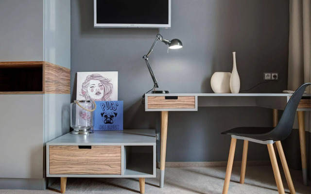 Poet Art Hotel