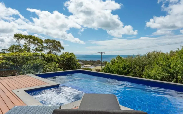 Poolside Getaway Dromana