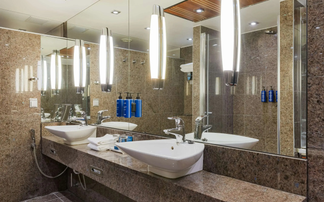 Radisson Blu  Olumpia