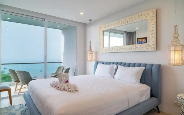 Cozy 2-Bed Apt by the Sea & Beach KBR37