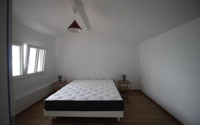 Appartement renove 3 chambres les pieds dans l eau