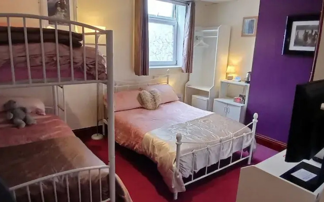 Selenite Guest House