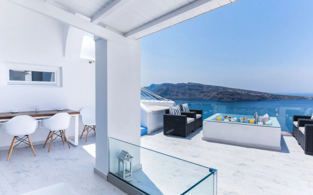 Hyperion Oia Suites