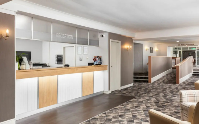 Caledonian Hotel