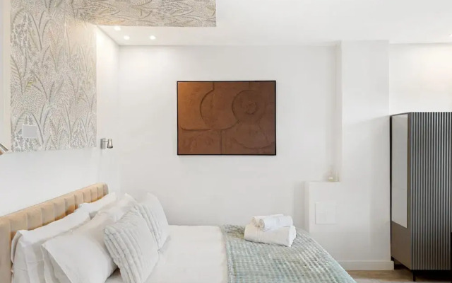 Dockside Studio Harbour Ship Views