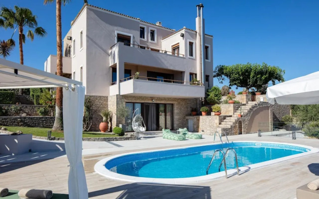 Villa Natura - With Private Heated Pool