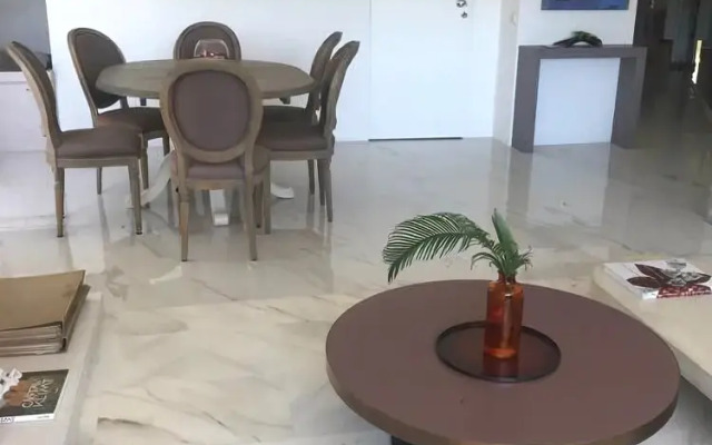 Duplex Design Avec 300 M de Terrasse