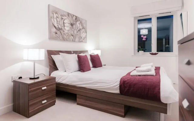 Roomspace Apartments -The Hurley