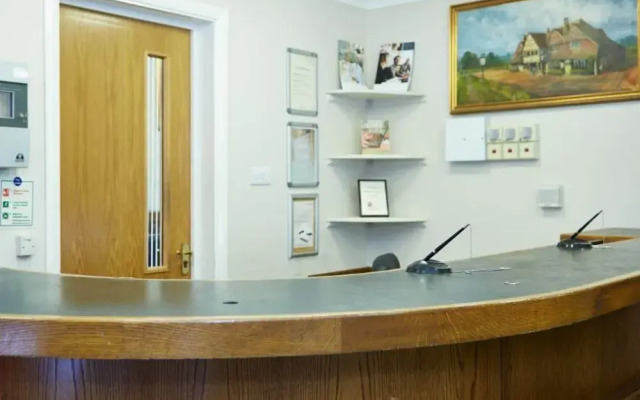 The Ely Hotel by Chef and Brewer Collection