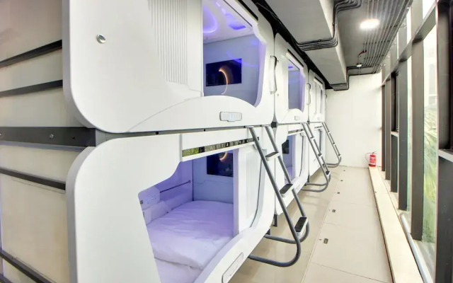 Hotel Astropods Airport, Mumbai