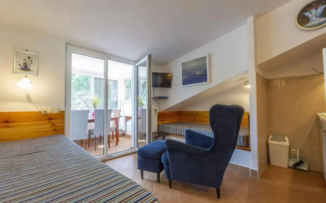 Apartments by the sea Jelsa, Hvar - 8729