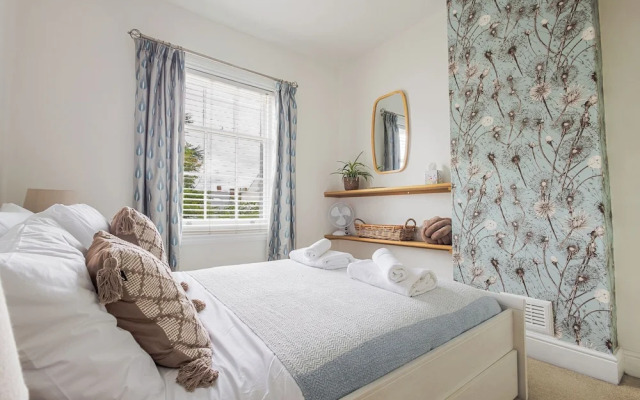 Stylish 5BD Townhouse in Leamington Spa