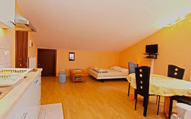 Apartment Denis 19