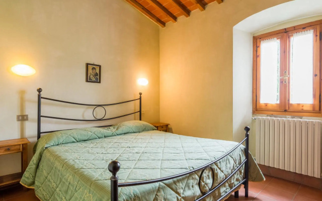 Welcoming Mansion with Swimming Pool inTuscany