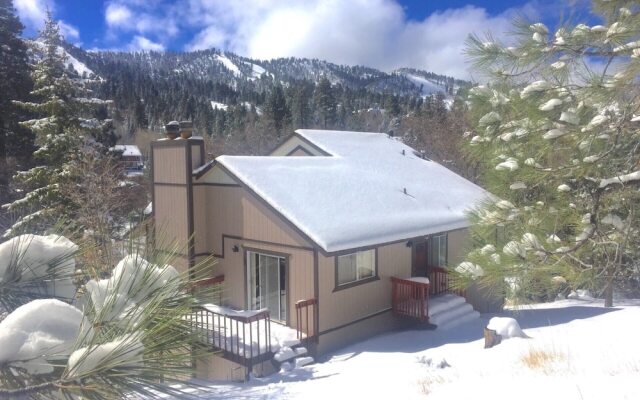 Blue Jay Chalet Unit#5