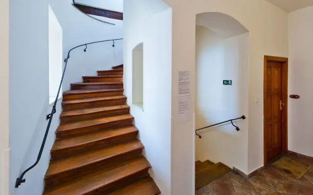 Charles Bridge Hostel and Apartments