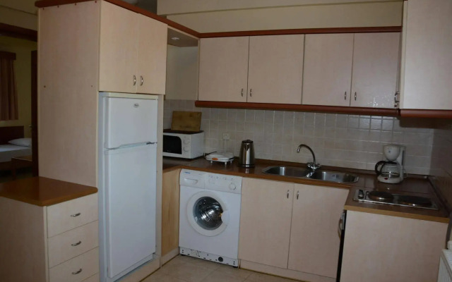 Niki Hotel Apartments