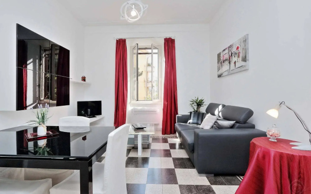 Aventino Piramide apartments - Historical area