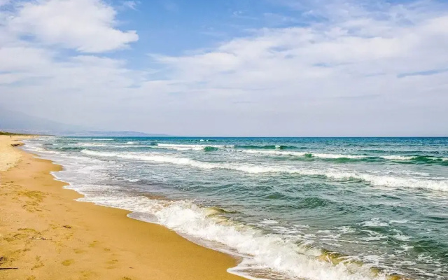 Sun Kissed Holiday Home in Agnone near Beach