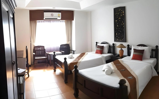 Wangburapa Grand Hotel