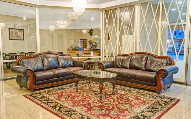 Howard Johnson by Wyndham Pikesville