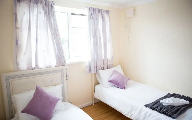 Large Home Central Ipswich