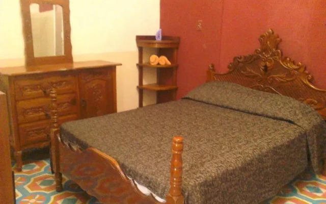 OYO Hotel Maria Otilia Falla