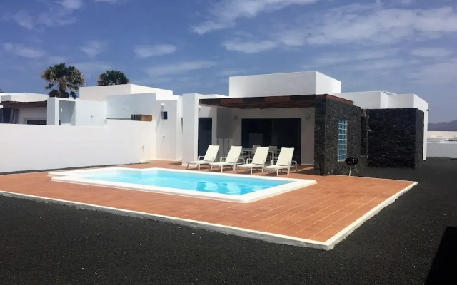Villa Aroa